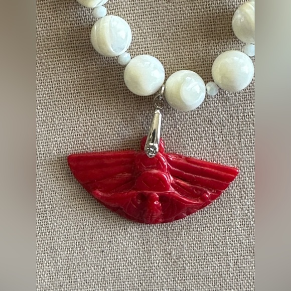20 inch Coral and MOP bead necklace NWOT - Picture 9 of 14